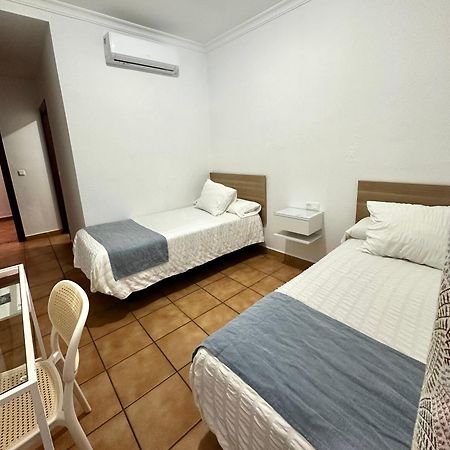 Hostal Mellizo Lebrija Bagian luar foto