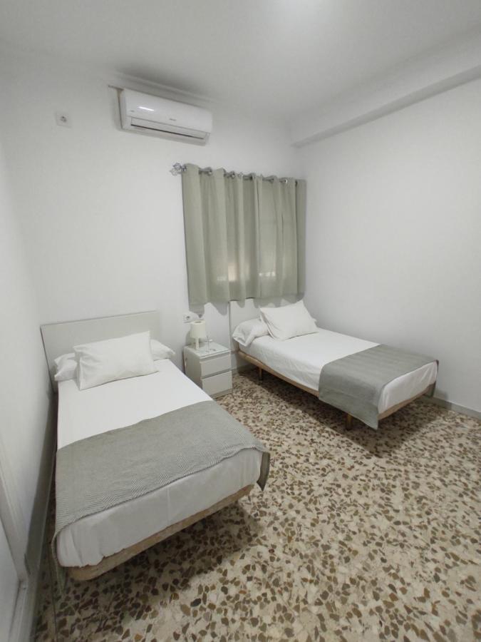 Hostal Mellizo Lebrija Bagian luar foto