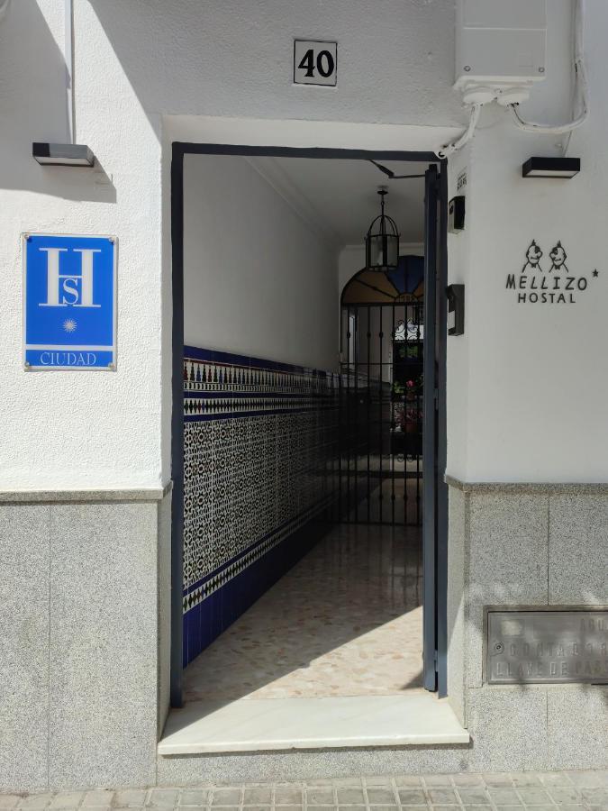 Hostal Mellizo Lebrija Bagian luar foto