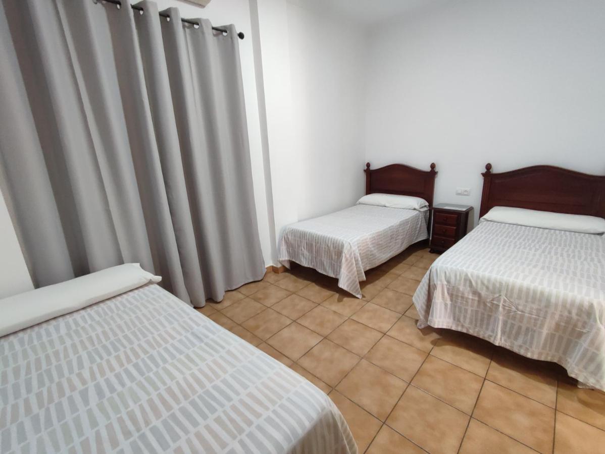 Hostal Mellizo Lebrija Bagian luar foto