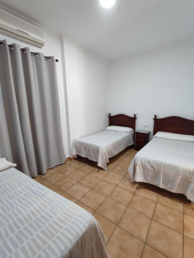 Hostal Mellizo Lebrija Bagian luar foto