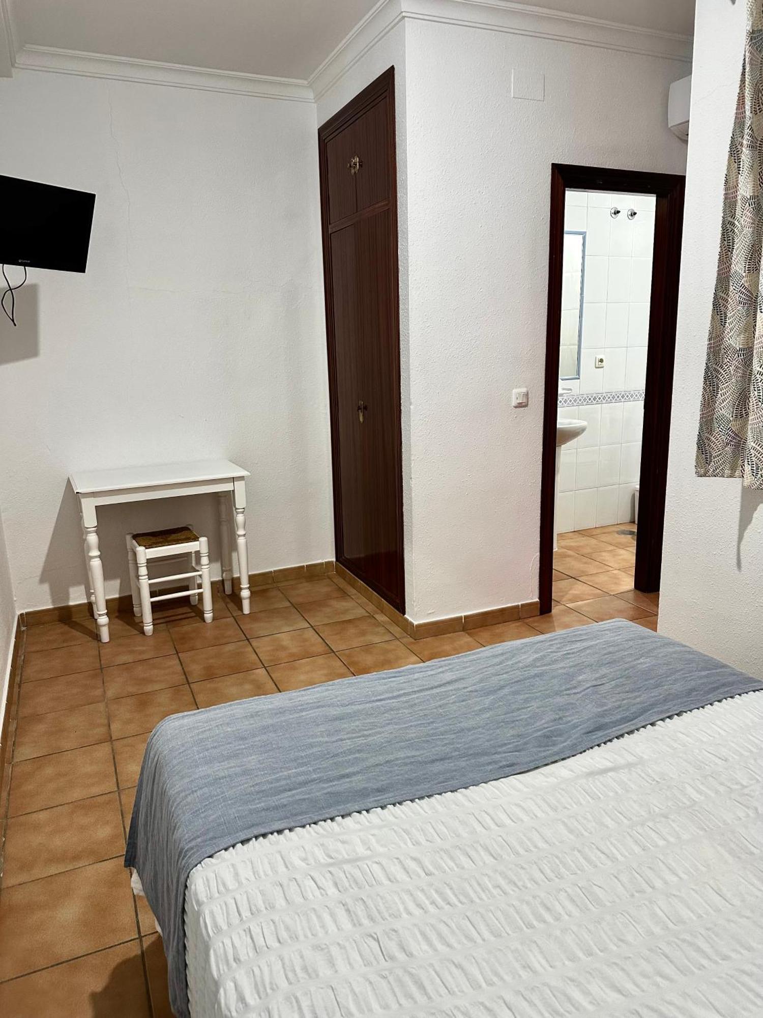 Hostal Mellizo Lebrija Bagian luar foto