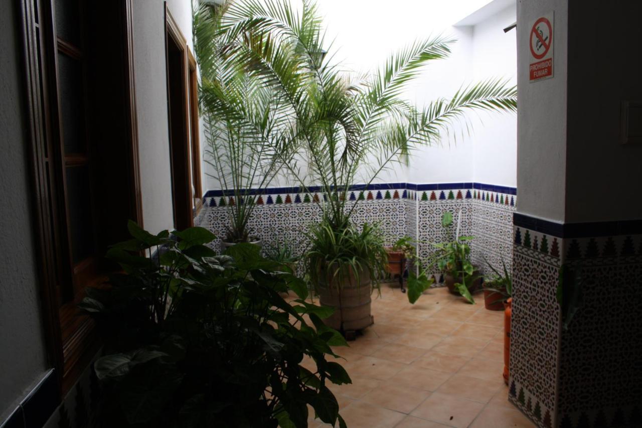 Hostal Mellizo Lebrija Bagian luar foto