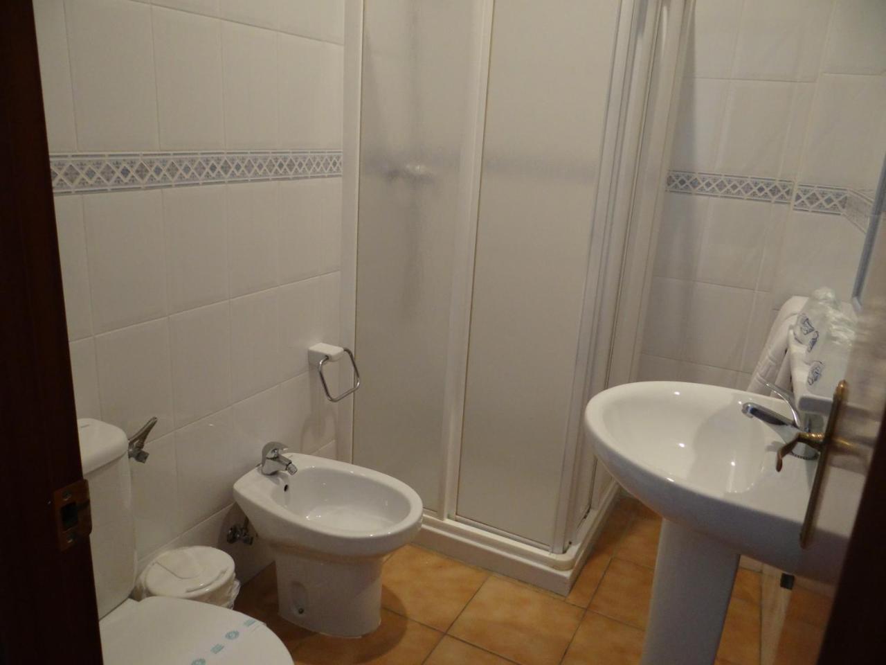 Hostal Mellizo Lebrija Bagian luar foto