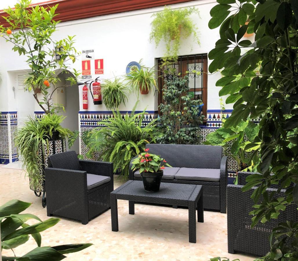 Hostal Mellizo Lebrija Bagian luar foto